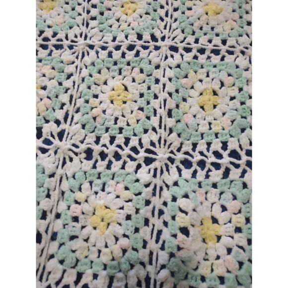 VTG Granny Square Handmade Baby Blanket Throw Cottagecore Grandmacore Prairie - Picture 2 of 2